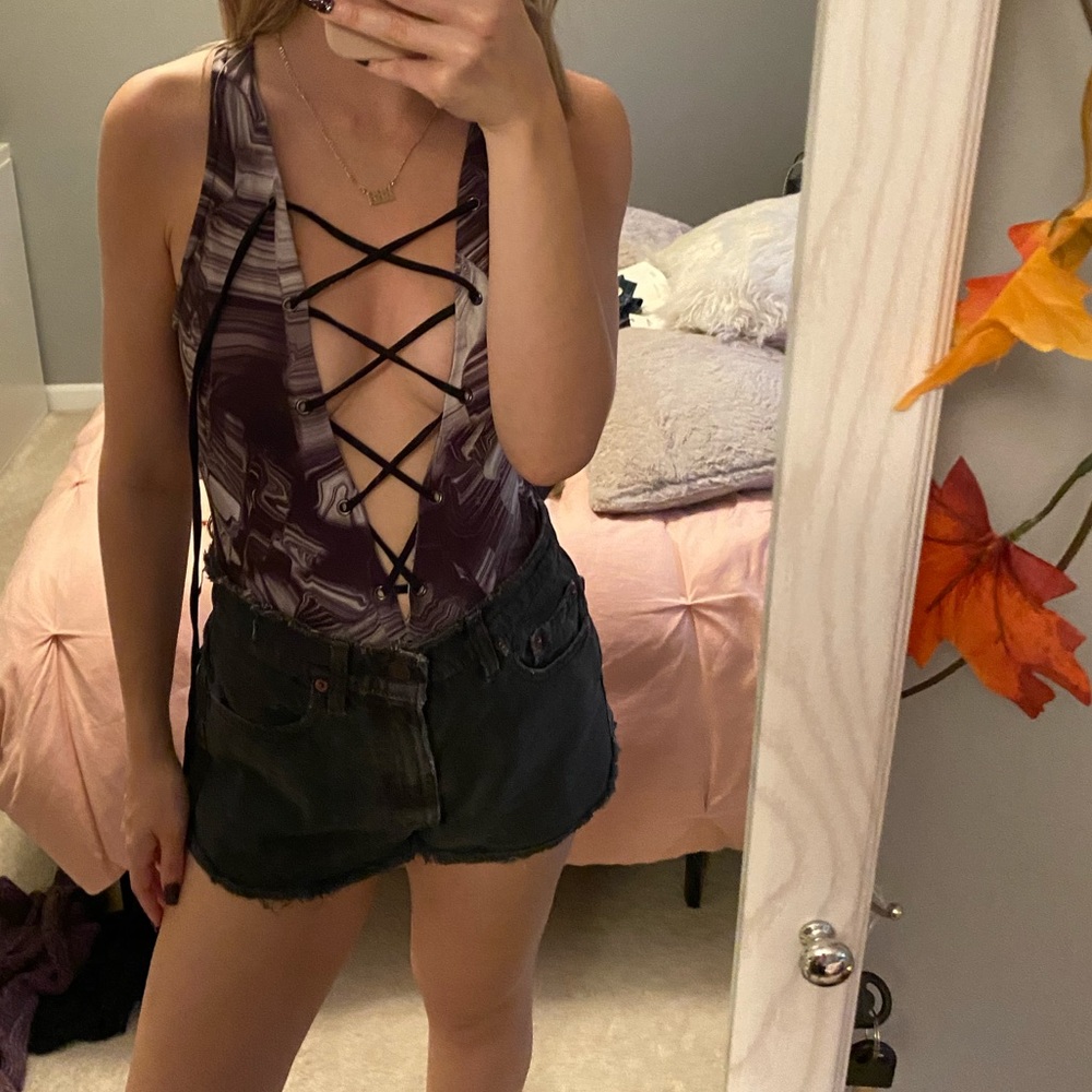 Low V Body Suit